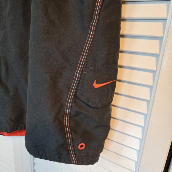 Nike Swim Trunks Medium Mens Retro Gray Orange Logo Lined Mesh Pockets Size XXL - Picture 2 of 6